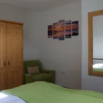Apartment Holzer *