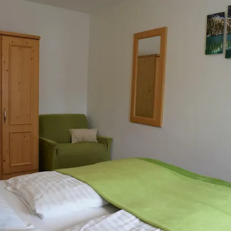 Apartment Holzer *